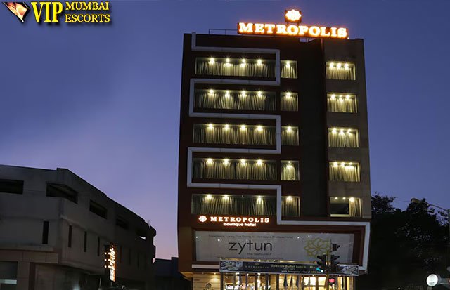 Call Girls near Hotel Treebo Tryst Metropolis